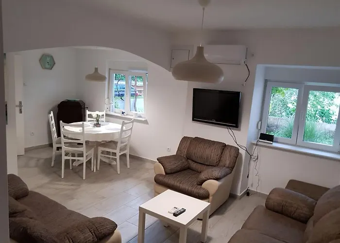 Nona Apartman