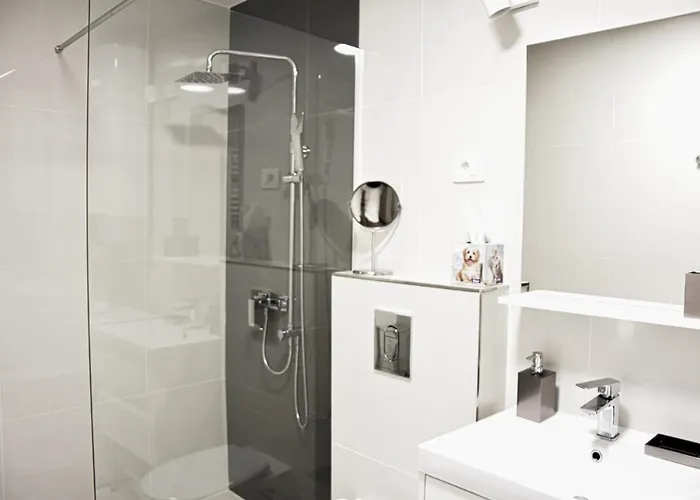 Nona Apartman *
